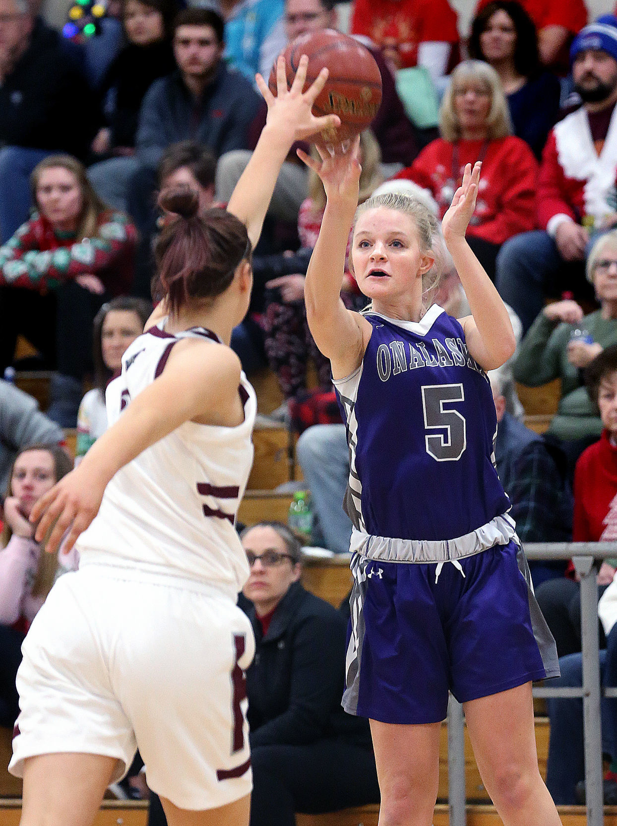 December 17: Onalaska vs. Holmen
